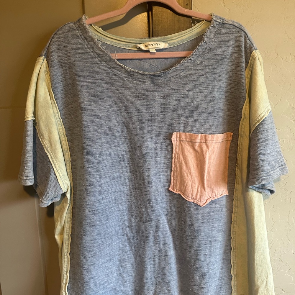 Velvet Blue and Cream T-Shirt